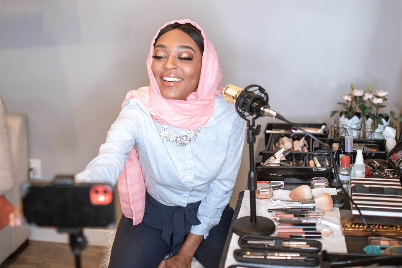 Overcoming Bullying on YouTube: A Creator’s Journey to Success